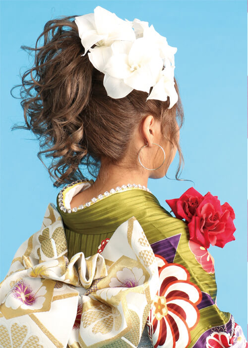 成人式で映えるロングヘアのアップスタイル集 成人式の髪型 振袖